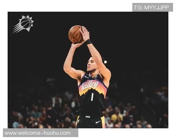 布克半场状态低迷仅得6分依赖队友发挥助力球队表现 布克半场状态低迷仅得6分依赖队友发挥助力球队表现