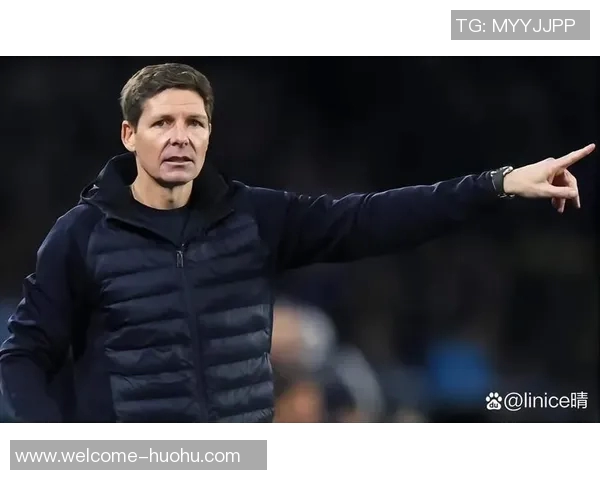 曼联高层青睐格拉斯纳3中卫战术或成新选择